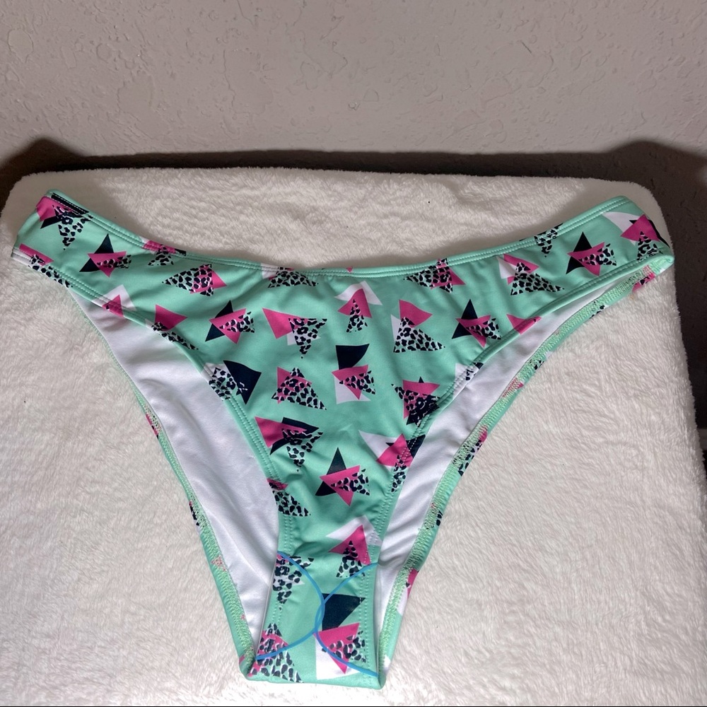 NWOT ASOS High Cut Geometric Design Size 12 Bikini Swimsuit Bottom